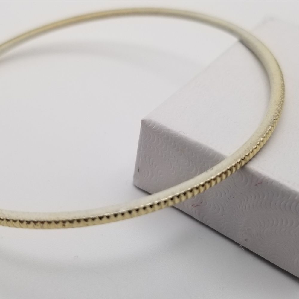 Gold tone etched bumpy road bracelet. B708 - Picture 2 of 2